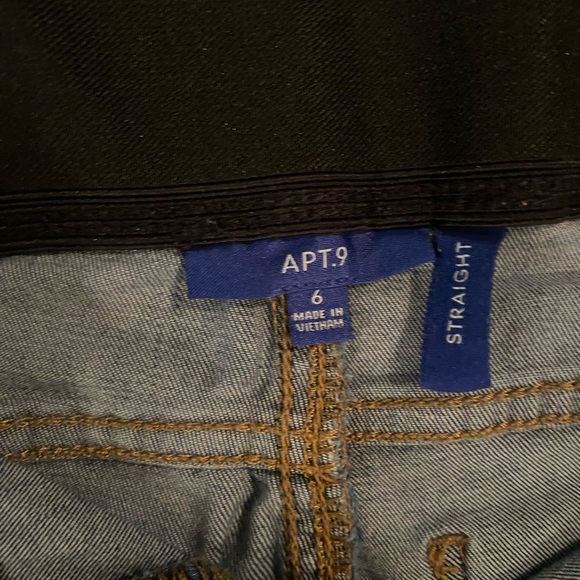 Apt. 9 Slim Straight Jeans Size 6 - Picture 2 of 9